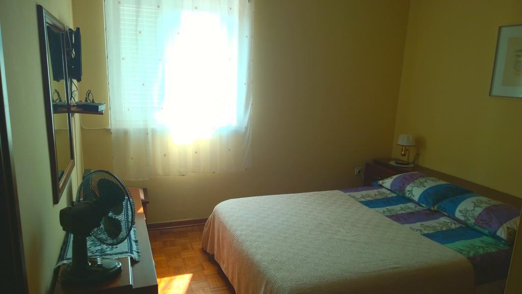 Apartments Free Parking Big Garden Peroj Extérieur photo